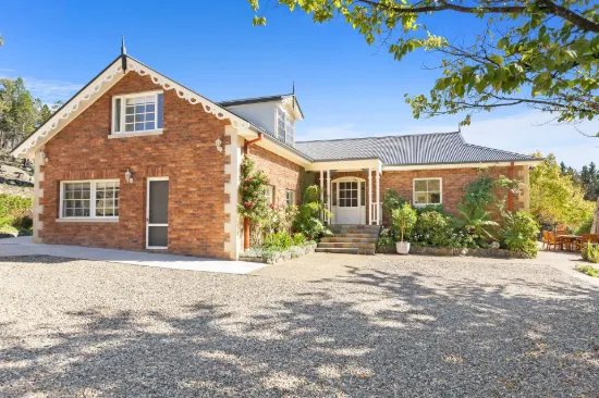 69 Scotts Road, Cooma, NSW 2630