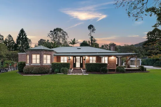 8 Avondale Place, Tallai, Qld 4213