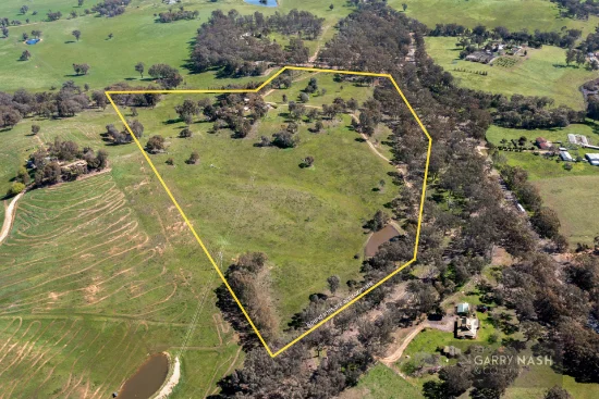 8 Illawong Road, Markwood, Vic 3678