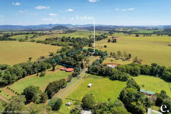 88L Russell Road West, Lake Eacham, Qld 4884