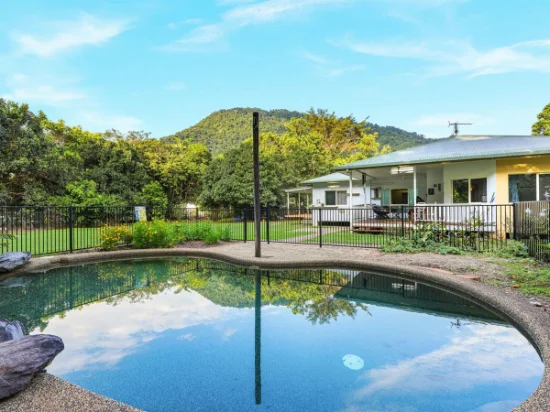 9-11 Peakviews Close, Redlynch, Qld 4870
