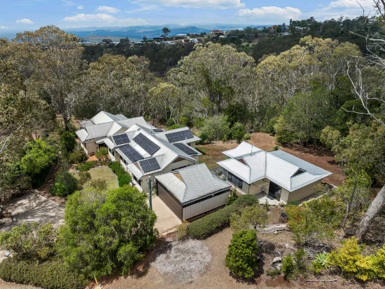 9 Vayro Road, Blue Mountain Heights, Qld 4350