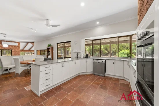 96 Karbro Drive, Cardup, WA 6122