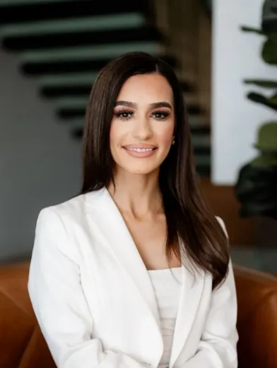 Rebecca Veljanoska - Real Estate Agent at Ianni & Co. Property - Wollongong