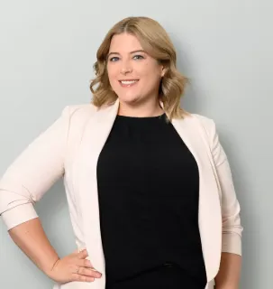 Michelle Miles - Real Estate Agent