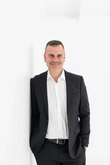 Daniel Kapetanovic - Real Estate Agent at Bennett Property - Richmond