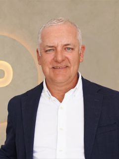 Adam Sarow - Real Estate Agent