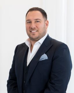 Adrian Garra - Real Estate Agent