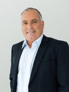 Adrian Robinson - Real Estate Agent