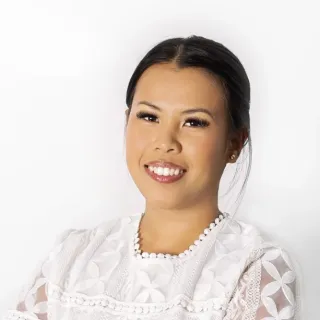 Rosalie Aragon - Real Estate Agent