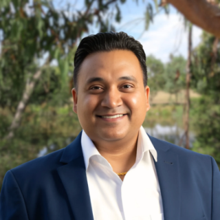 Ravi Singh - Real Estate Agent