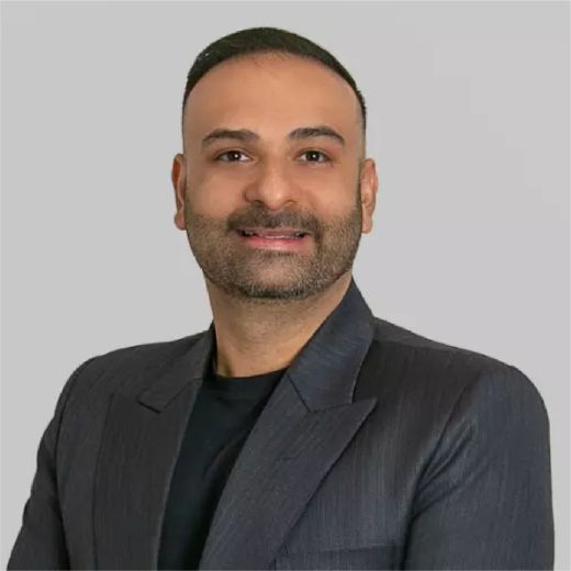 Aks Makkar - Real Estate Agent at The Agency - North