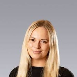 Alexandra Howard - Real Estate Agent