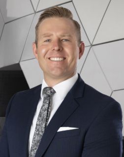 ALEX ILYIN - Real Estate Agent