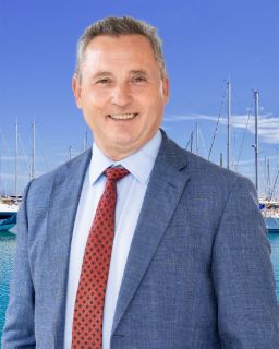 Alex Simule - Real Estate Agent