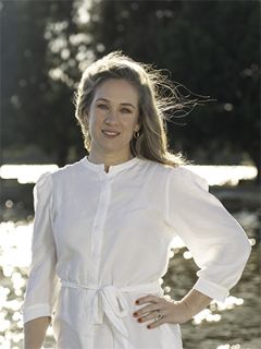 Alexandra Rogers - Real Estate Agent