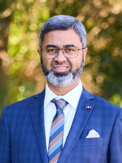 Ali Riaz - Real Estate Agent