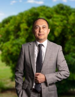 Ali Zavari - Real Estate Agent