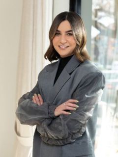 Alicia Nickolas - Real Estate Agent