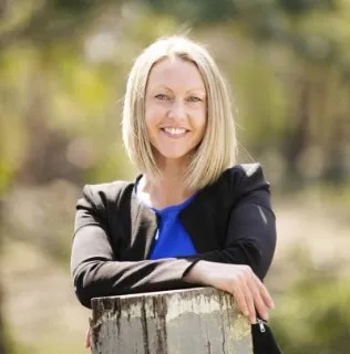 Alison  Hatch - Real Estate Agent