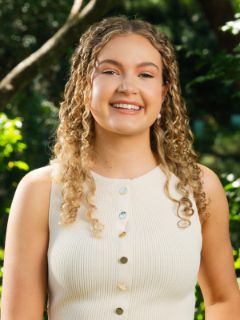 Alyssa Corbett - Real Estate Agent