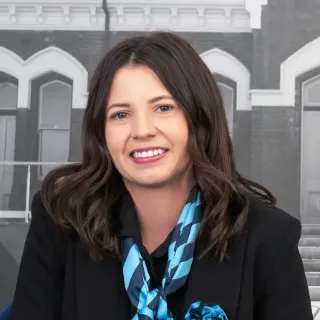 Amber  Howlett - Real Estate Agent