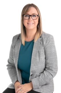 Amanda Burt - Real Estate Agent