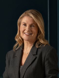 Amanda Freeman - Real Estate Agent