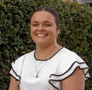 Amanda Friederichs - Real Estate Agent