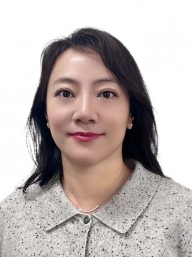 Amanda Guo - Real Estate Agent at Tracy Yap Realty - North Shore