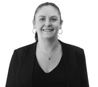 Amanda Onderstal - Real Estate Agent