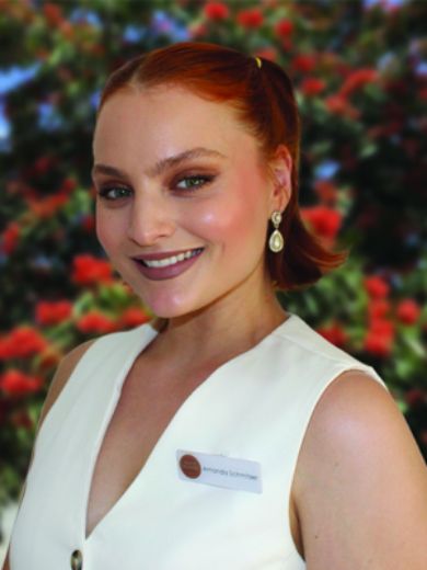 Amanda Schmitzer - Real Estate Agent at Hailey Mason Property