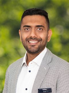 Amar Nandan - Real Estate Agent