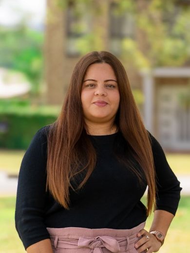 AMREEN KHAN - Real Estate Agent at Ray White Marsden | AKG