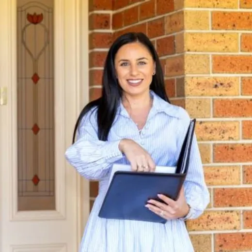 Amy WillersdorfVallier - Real Estate Agent at Jess Jones Real Estate - HIGHFIELDS