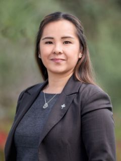 Andrea How - Real Estate Agent