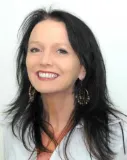 Andrea Stretton - Real Estate Agent From - Hillsea Real Estate - Arundel / Parkwood / Labrador