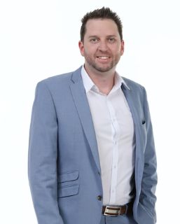 Andrew  Marsh - Real Estate Agent