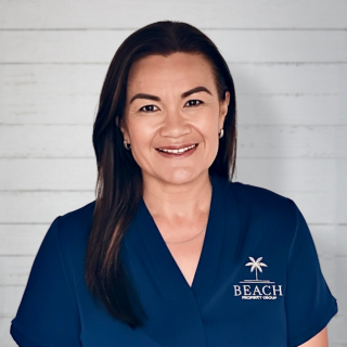 Angela Cummins - Real Estate Agent