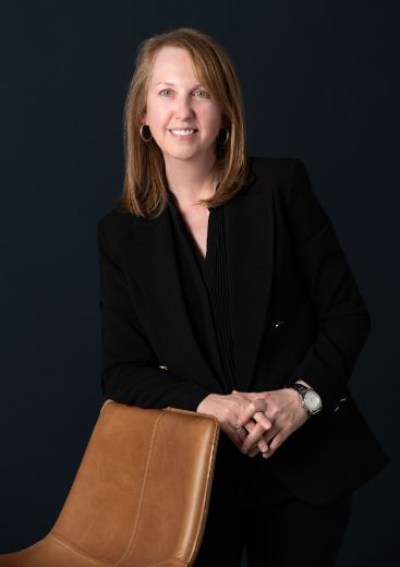 Angela Davidson - Real Estate Agent at RT Edgar - Albert Park