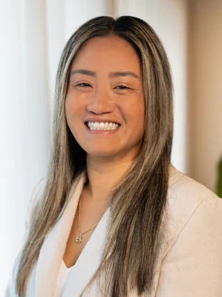 Angelica Kim - Real Estate Agent