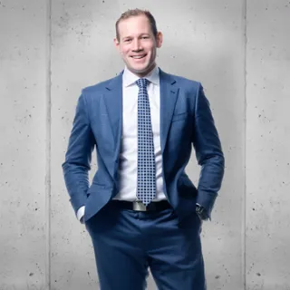 Angus Graham - Real Estate Agent