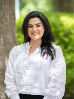 Anna Sutherland - Real Estate Agent