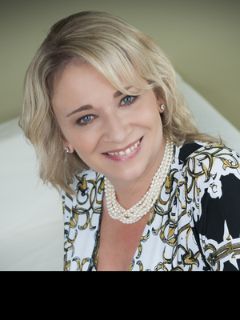 Anne- Maree Russell - Real Estate Agent
