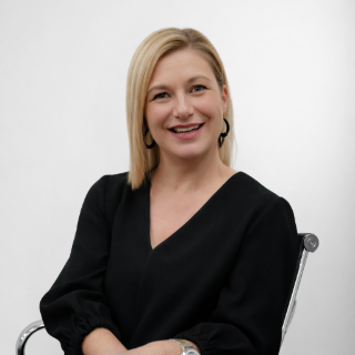Annetta Labb - Real Estate Agent