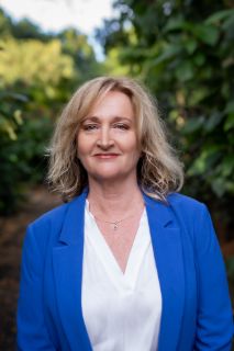 Annette Rowlings - Real Estate Agent