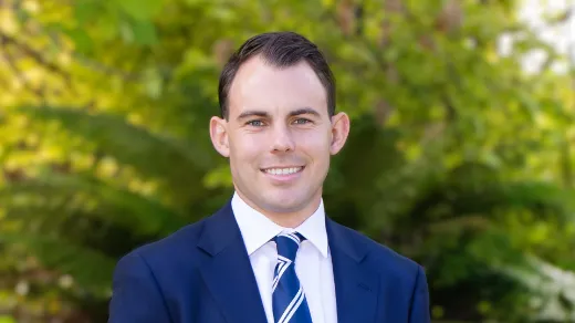 Anton Vizzari - Real Estate Agent at Harris Real Estate - Glenelg