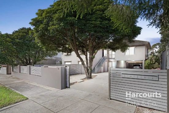 1/10 Loeman Street, Essendon, Vic 3040 - For Rent