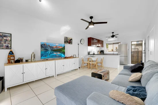 1/12 Jasper St, Woree, Qld 4868