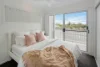 1/1566B Creek Rd, Carina, Qld 4152